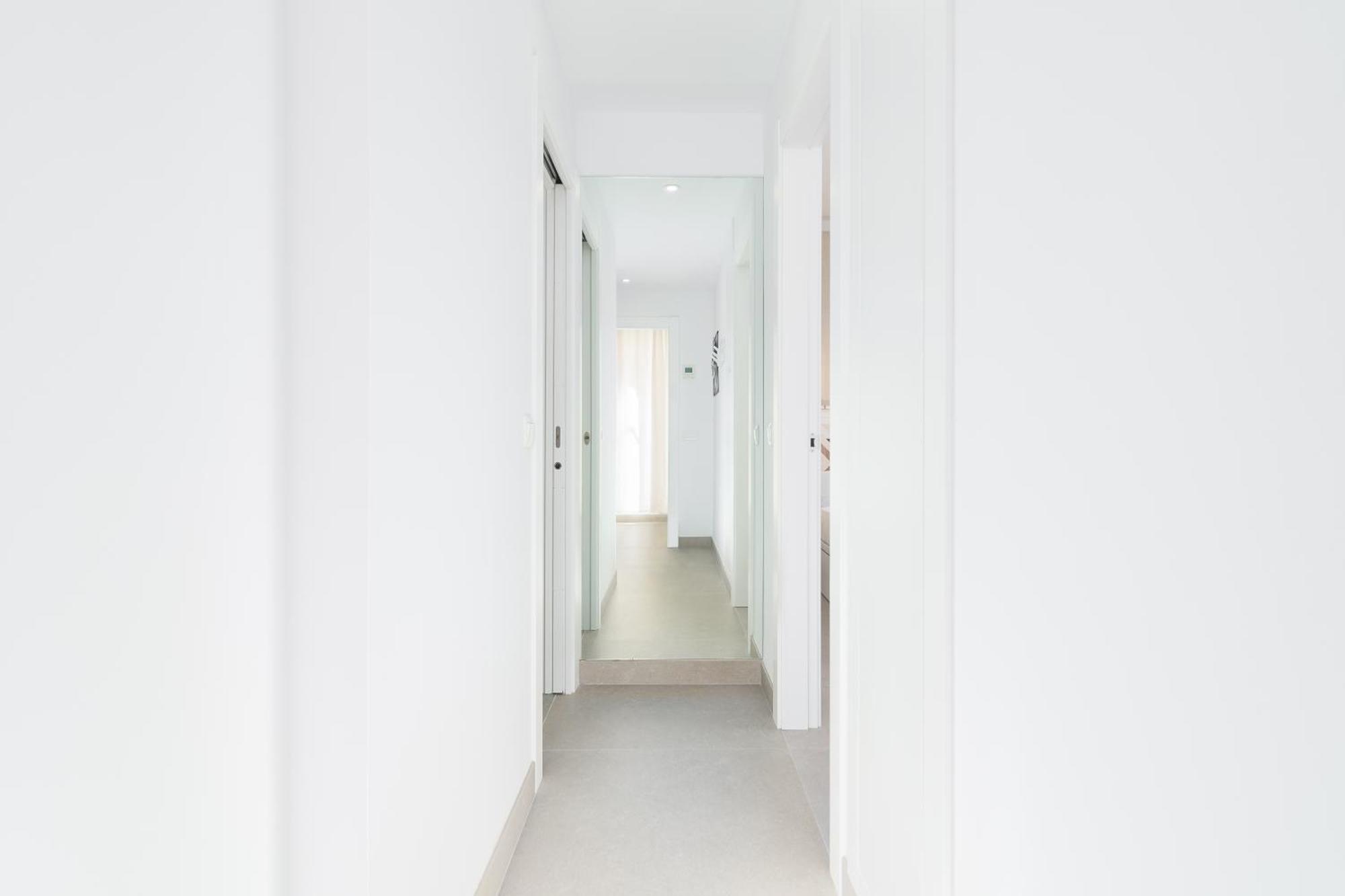 Suite Homes Alice Valentin مالقة المظهر الخارجي الصورة